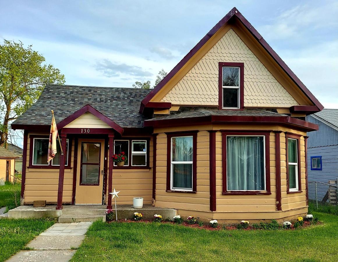 Vintage Cozy Family Home Near National Parks 圣安东尼 外观 照片